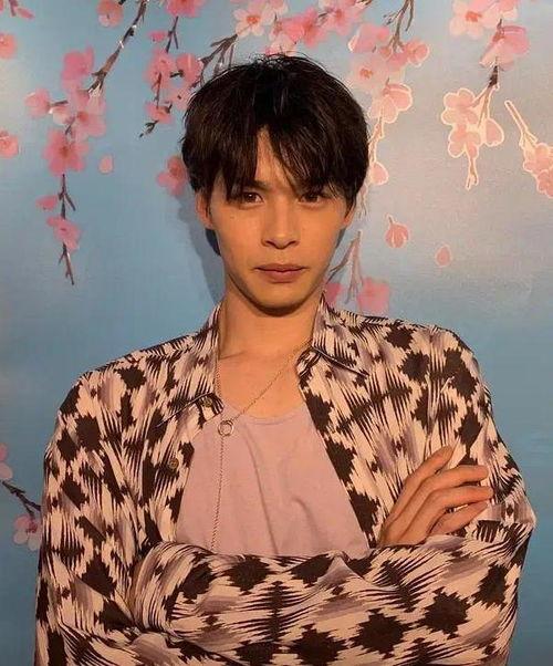 贺兰青木演员,演绎传奇，光影交织的银幕人生