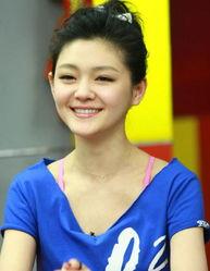 《钟情》娱乐圈,娱乐圈的甜蜜邂逅与激情燃烧